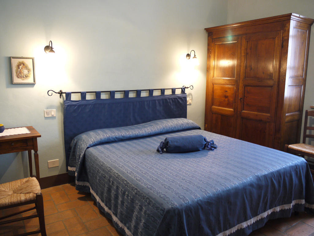 Le Rondini Bed and Breakfast Κιούζι Δωμάτιο φωτογραφία